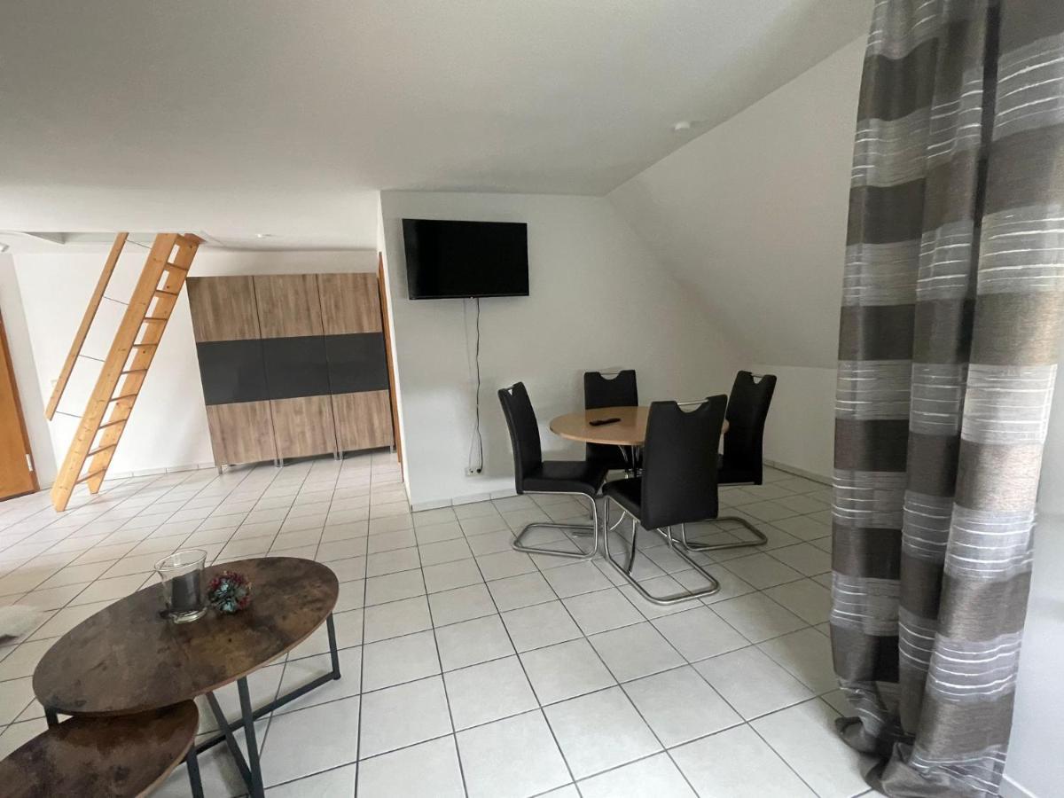 Monteurzimmer/Ferienwohnung Brauckstrasse, Гладбек Экстерьер фото